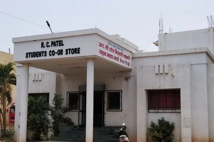 Co-oporate Hall